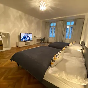  Appartement Spacious On Wenceslas Square