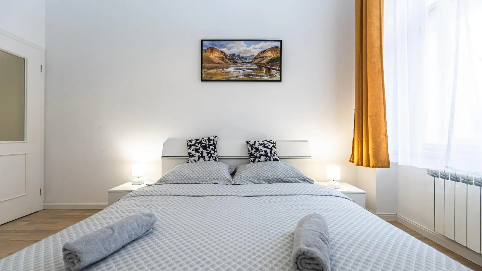 Stylish Apartment At Wenceslas Square 프라하