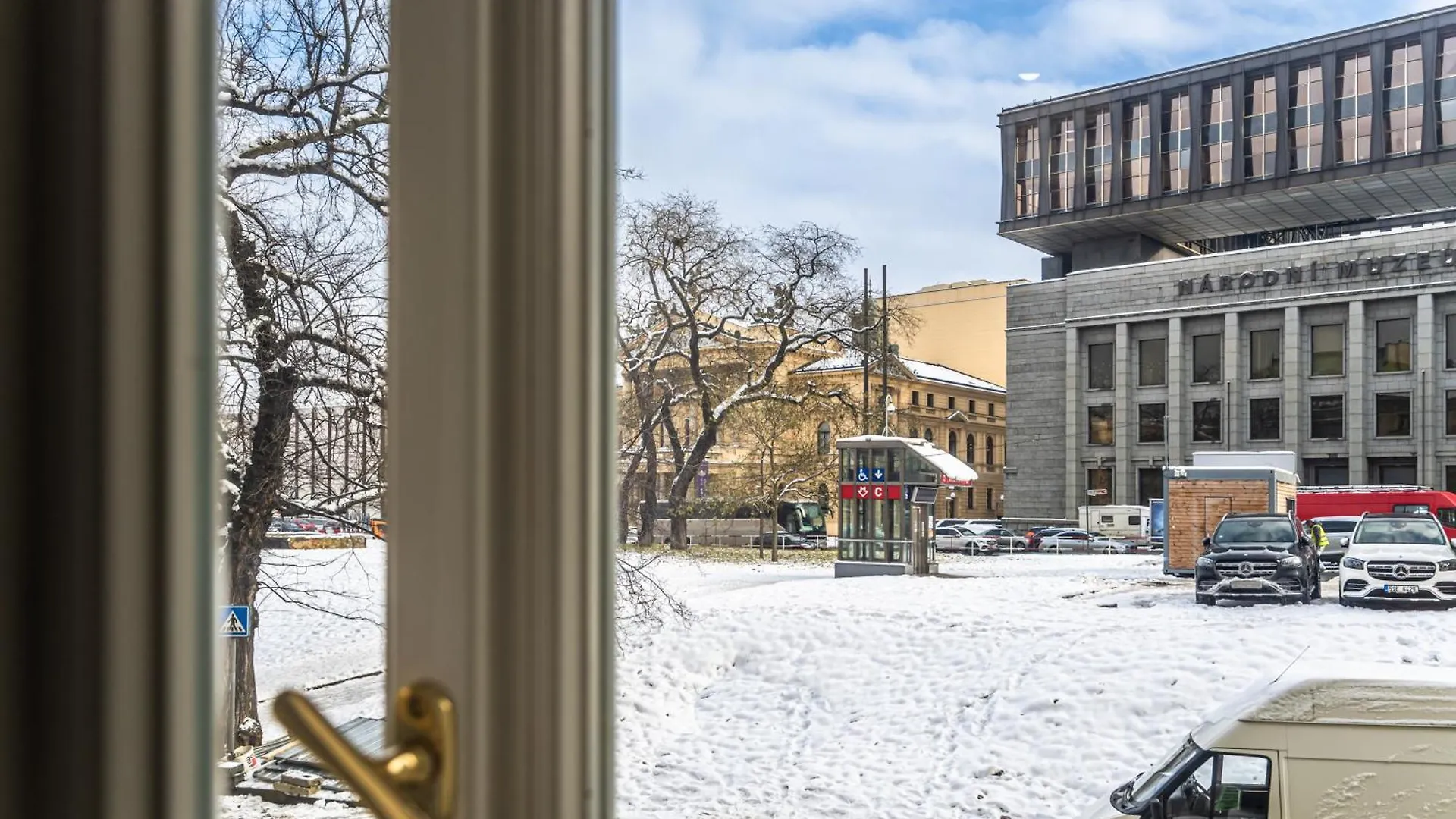 Stylish Apartment At Wenceslas Square 프라하